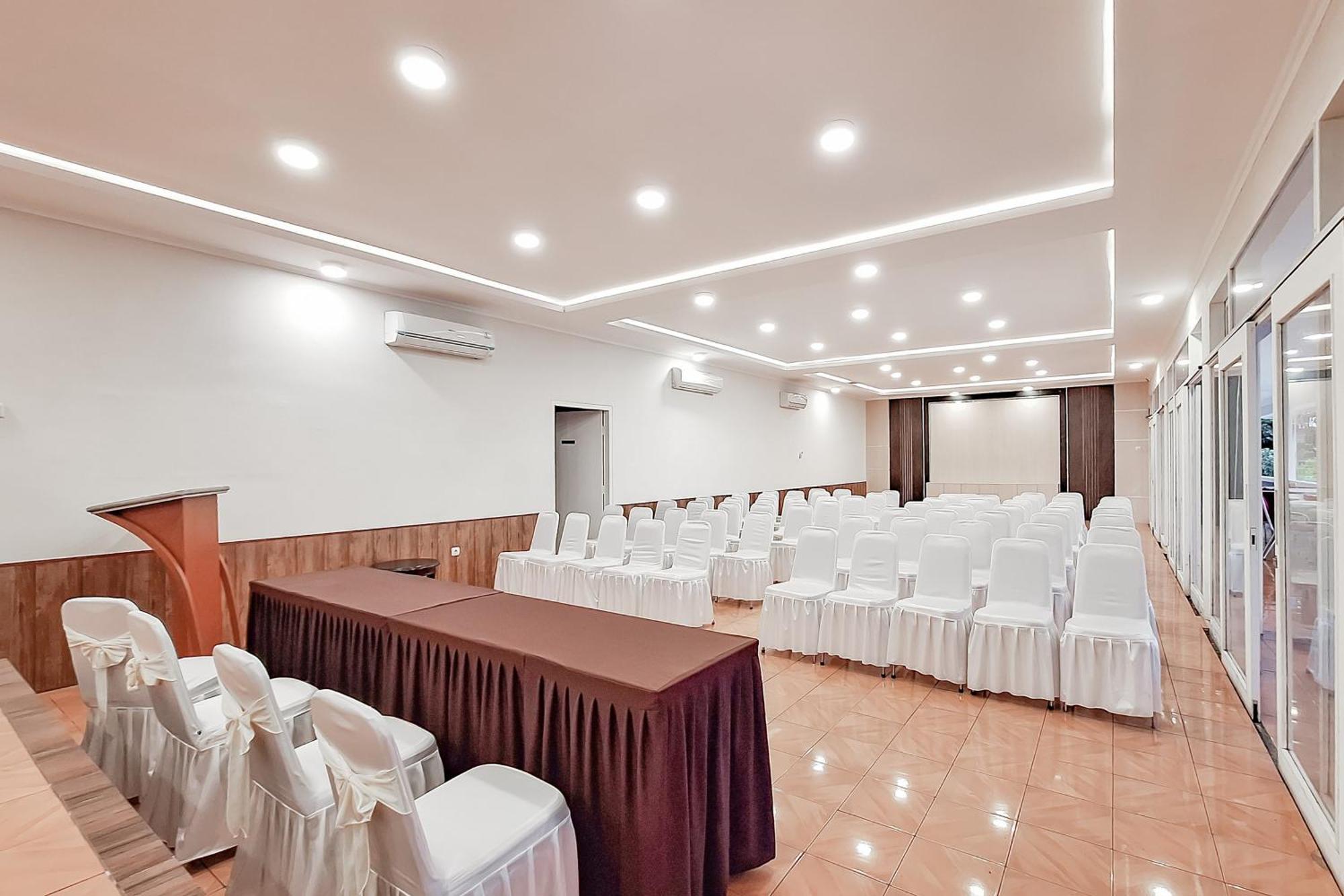 Urbanview Hotel Tridaya Cisarua Puncak Dış mekan fotoğraf
